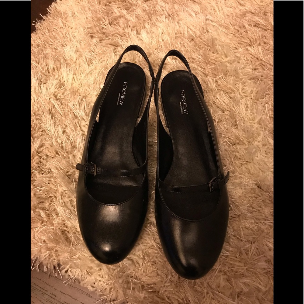 Preview Sandals - Picture 2 of 3
